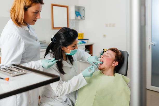Best Weekend Emergency Dental Services in Benavides, TX